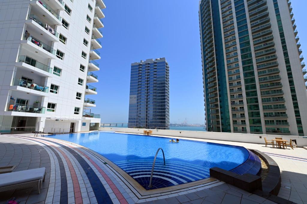 Bazén v ubytování CozyCorner - Gym & Pool Access - Reem Island nebo v jeho okolí