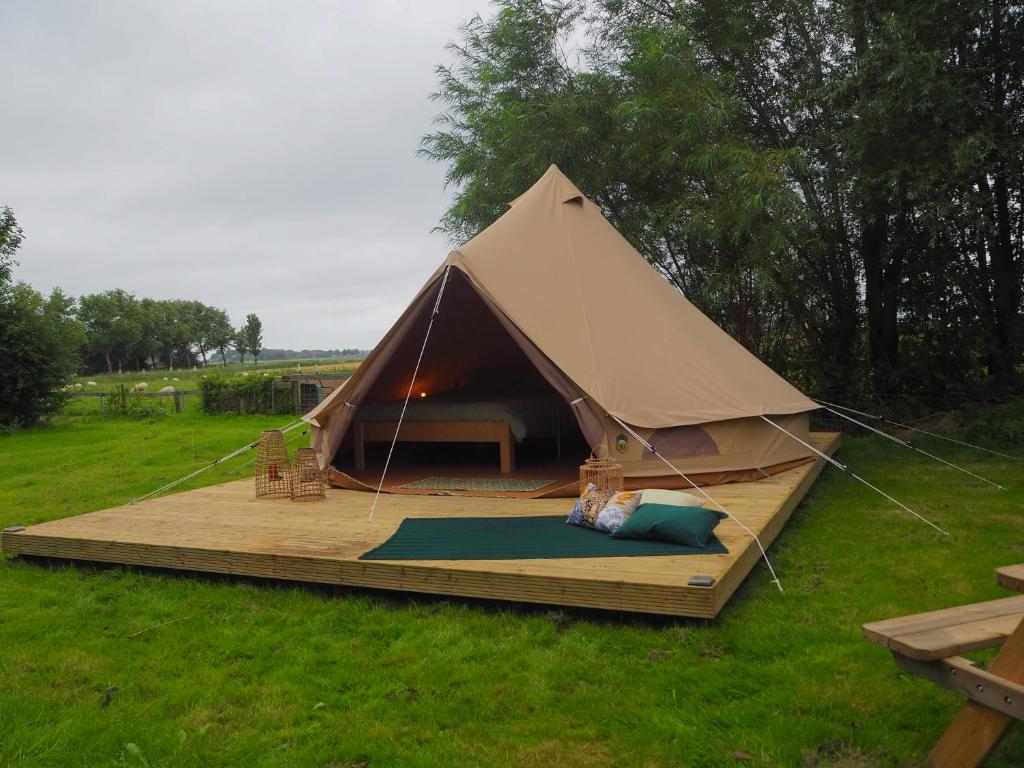 Zahrada ubytování Grytmanshoeve, Vakantiehuis met glamping