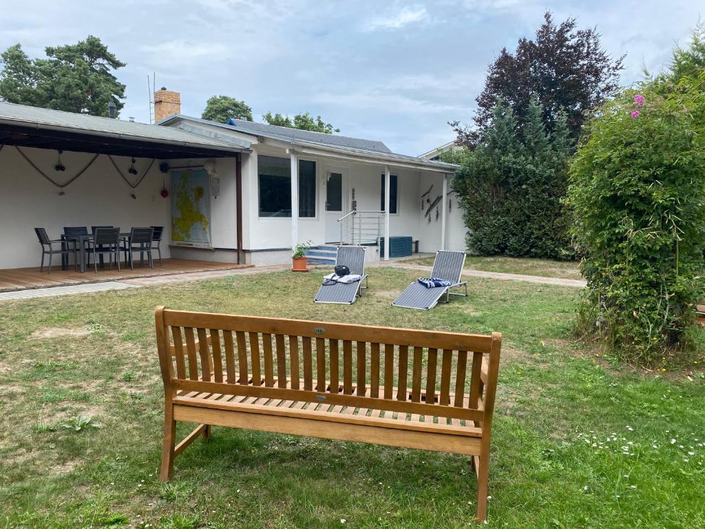 Κήπος έξω από το Ferienhaus Svante