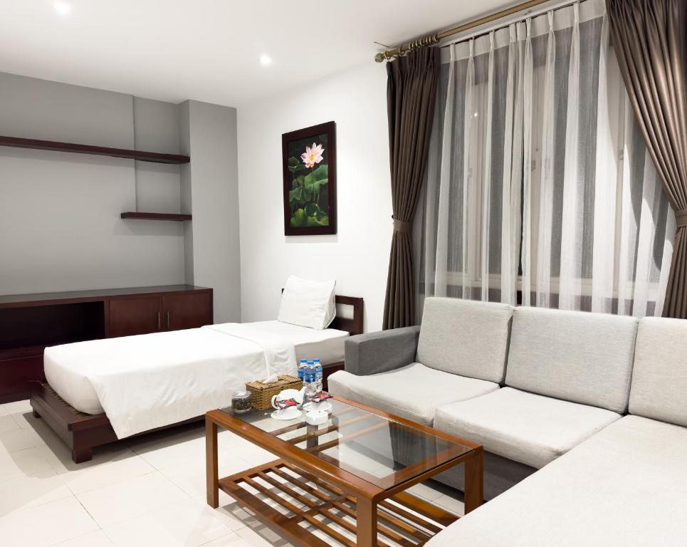 Hoang Yen Hotel - Phu My Hung - Делюкс Семейный номер