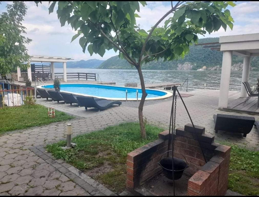 Bazén v ubytování Exclusive nebo v jeho okolí