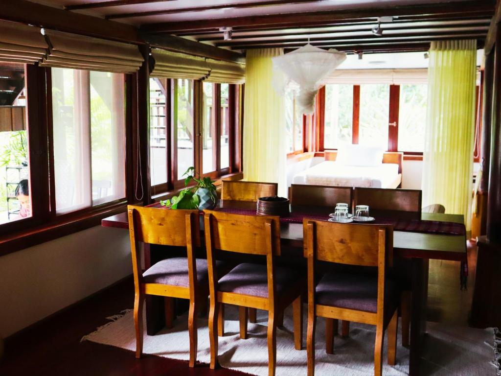 Devi Kampot Resort at Phum Kampot - Queen Suite