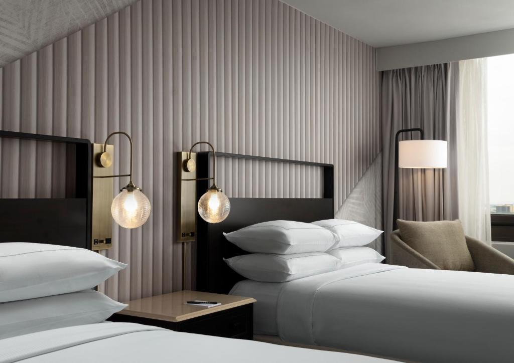 Hotel Fera Anaheim, a DoubleTree by Hilton Hotel - Deluxe Double Room With Two Beds