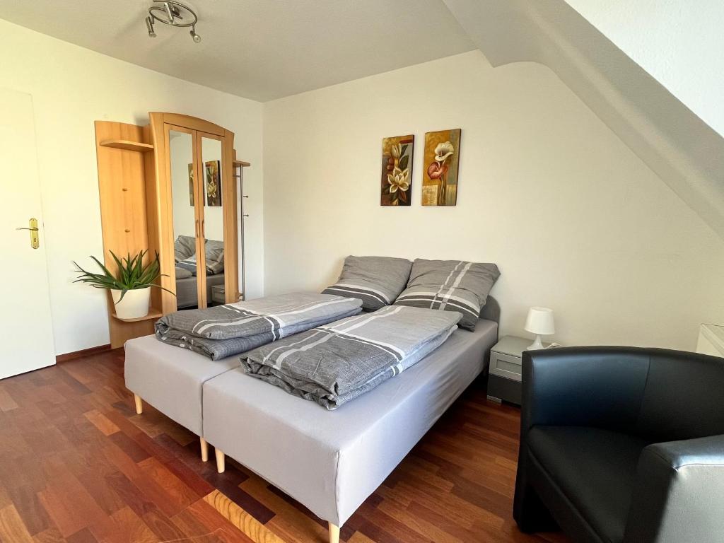 Gästezimmer Limburg City - Habitación Doble Con Baño Compartido
