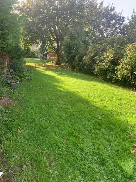 Vonkajšia záhrada v ubytovaní Entre mer et falaises - Equihen - Maison familiale avec jardin à 800 m de la mer