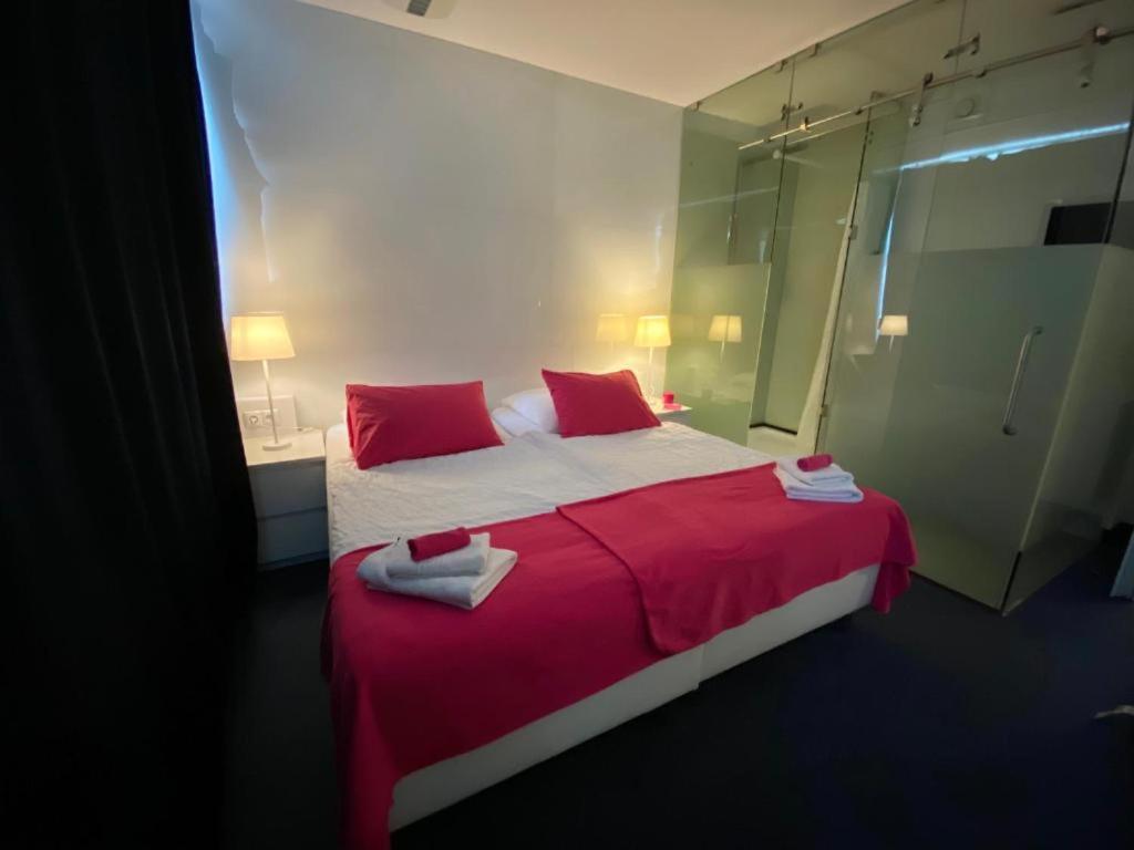 Postel nebo postele na pokoji v ubytování Business Hotel Wiesbaden PRIME
