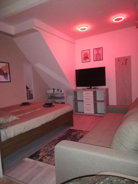 Postel nebo postele na pokoji v ubytování Blue Carpet Rooms