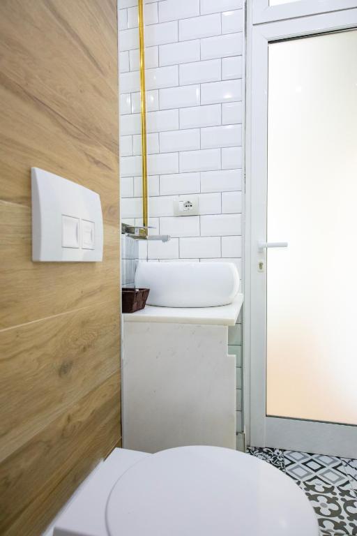 Modern Apartment in Tirana Center - THE NEST - Image 8