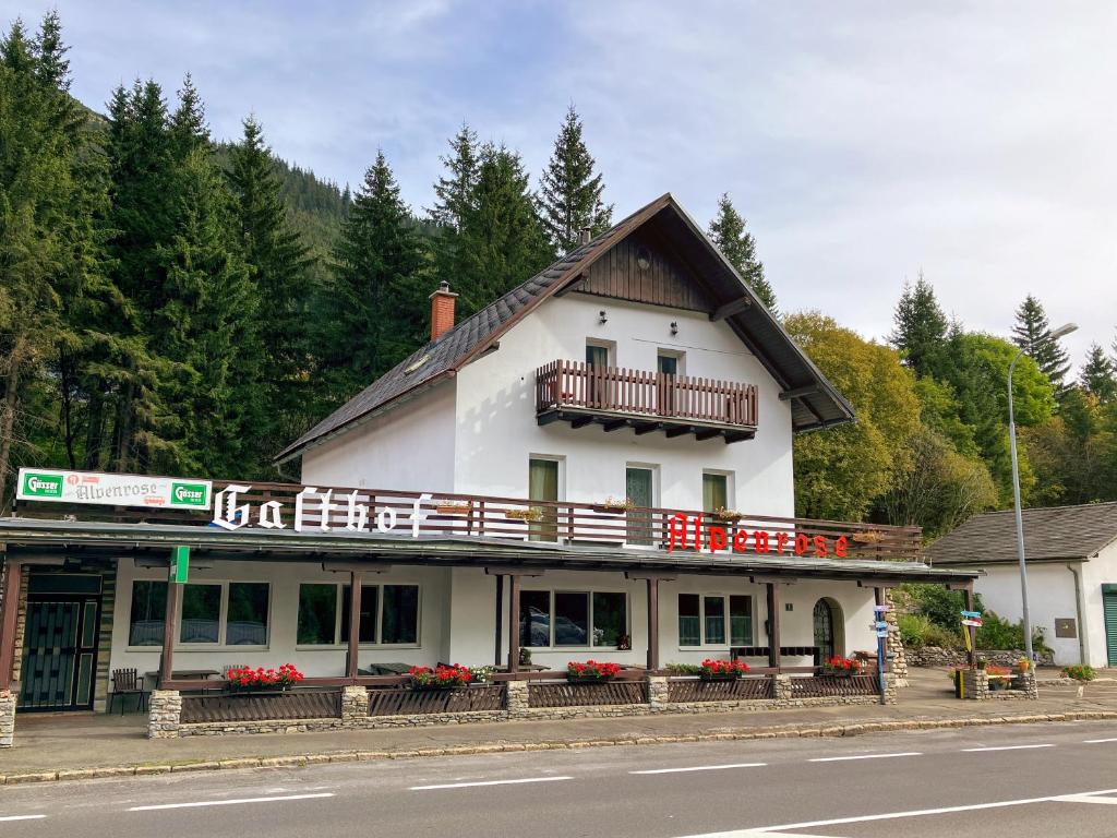 Gasthof Alpenrose - Housity