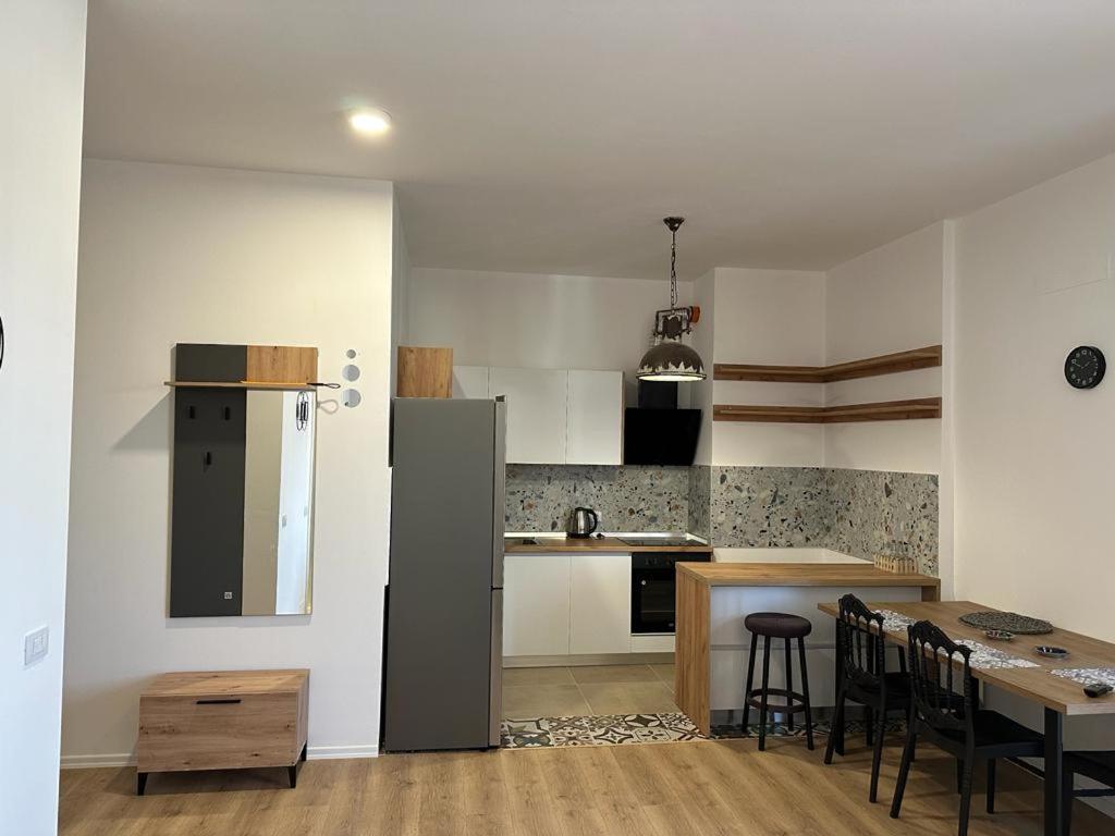 Thyamis Apartment - Image 3