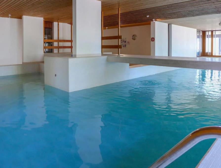 Piscina a Charmant logement vue dégagée Jeanne d'Arc o a prop