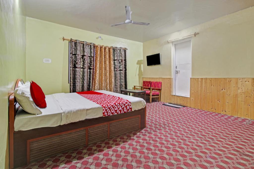 Postel nebo postele na pokoji v ubytování Hotel Ab-i-Hayat