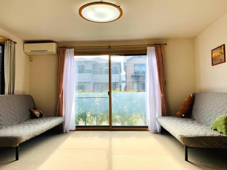 JOY IN民宿两站关西机场一站奥莱，整租，提供机场接送服务,步行可达便利店、免税购物中心、药妆店的休息区