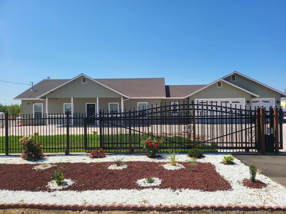 luxury house, have fun with it, Corning (updated prices 2024)