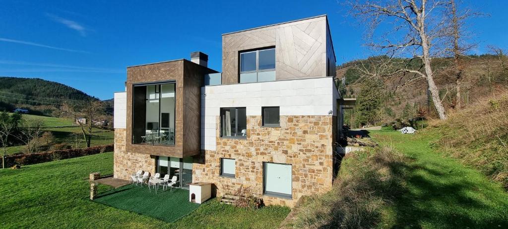 Nespecifikovaný výhled na hory nebo výhled na hory při pohledu z apartmánu