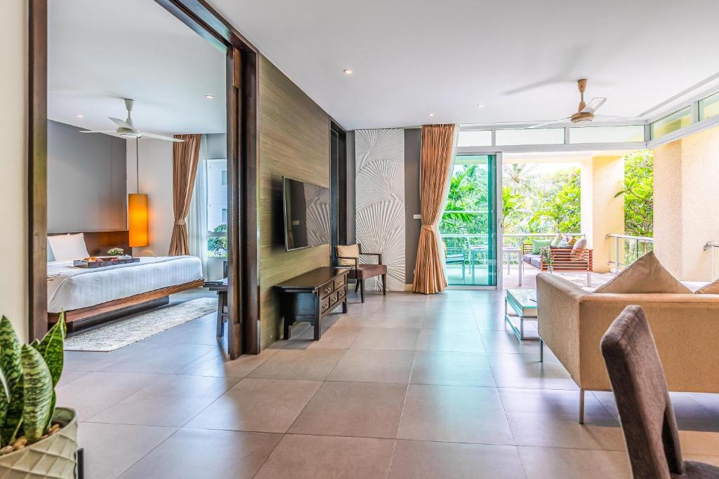 Paradox Resort Phuket - 4