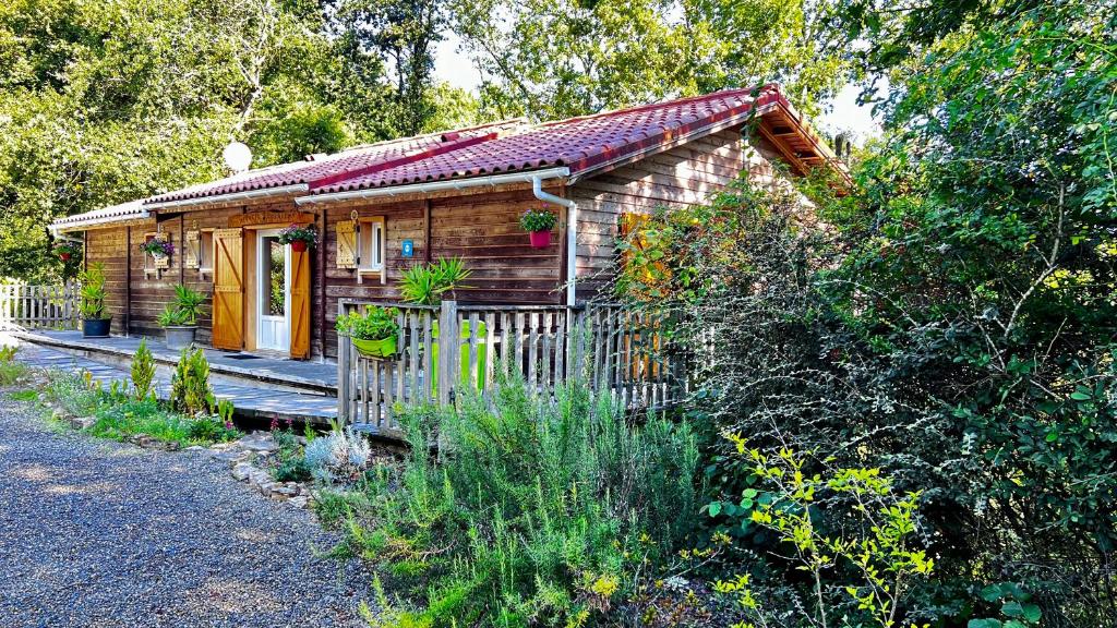 Les Chalets Cobadena-Borda Pays Basque - One-Bedroom House
