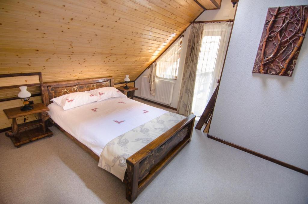 Casa Bălan - Deluxe Room (2 Adults + 1 Child)