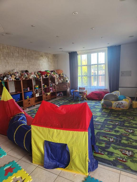 Dětský klub v ubytování Hotel Autis