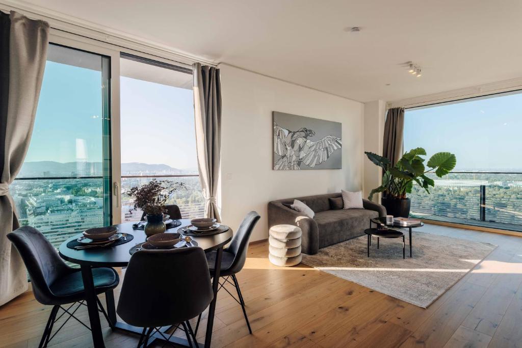Design apartment with amazing view over Vienna 2, Vienna Updated 2023