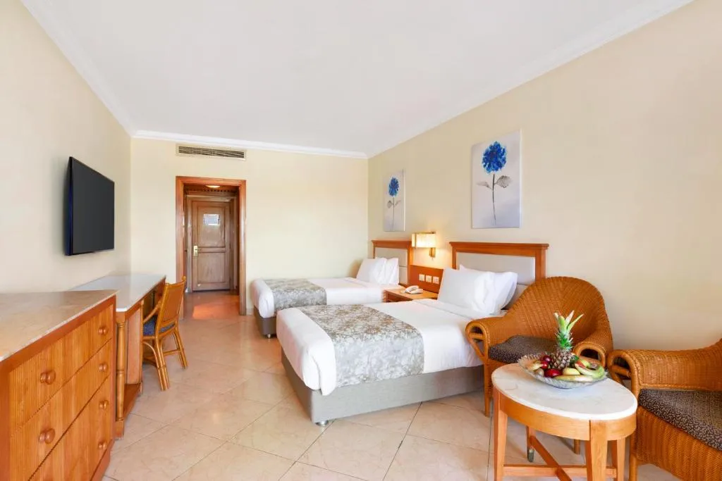 Superior Double or Twin Room with Pool View