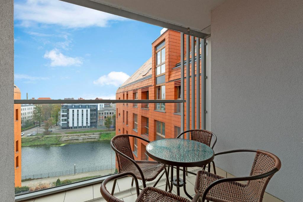 Downtown Apartments Aura - Riverside & Parking - Two-Bedroom Suite