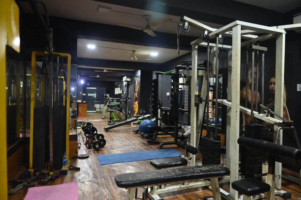 Fitness centrum a/nebo fitness zařízení v ubytování HOTEL SUN GREEN