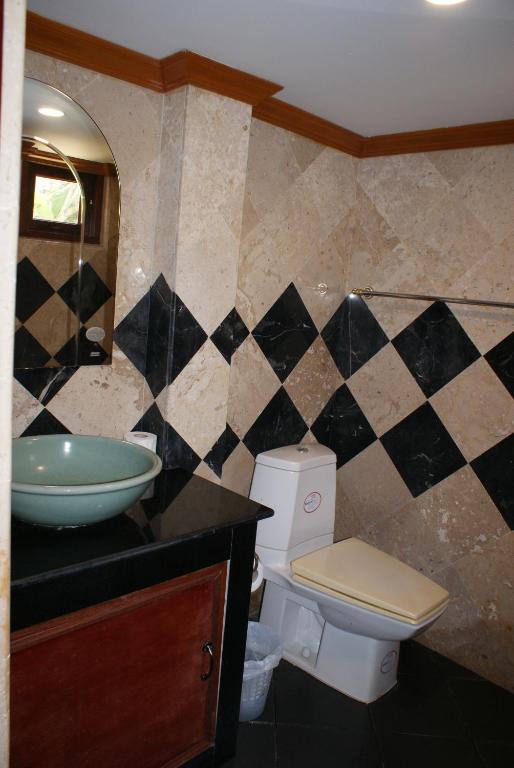 Prince Edouard Apartments & Resort Patong Beach Phuket - Resim 30