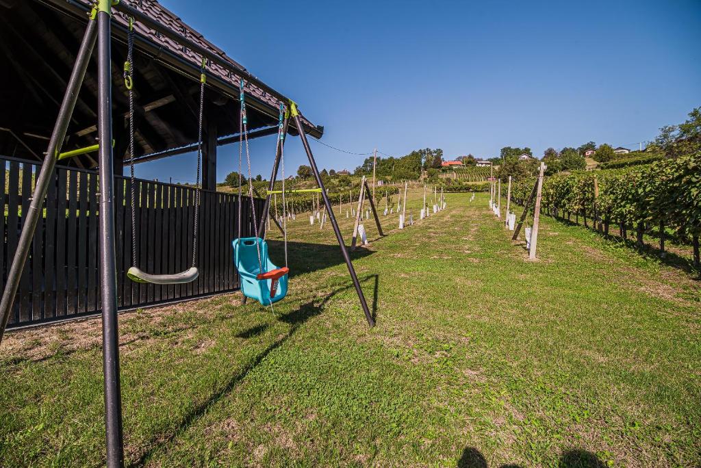 Fotografie z fotogalerie ubytování Holiday Home Aleks v destinaci Lendava