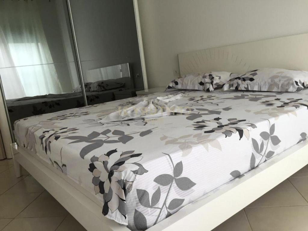 Sea Rooftop Apartment - Image 2