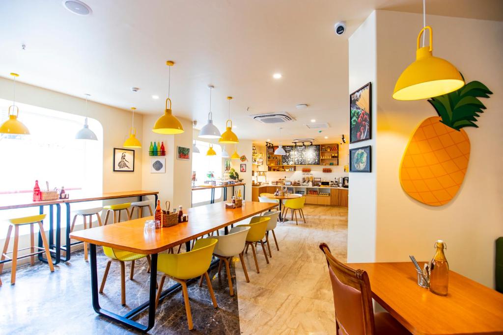Restaurace v ubytování Bloom Hub Guindy
