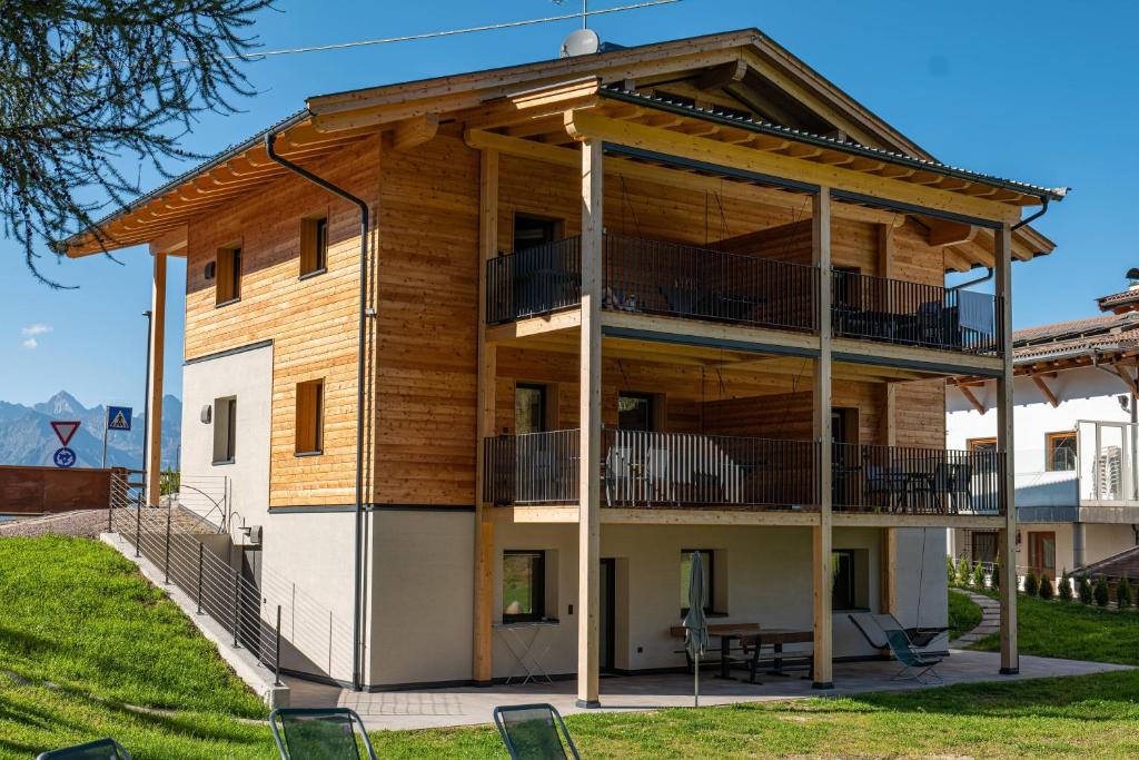 Budova, v ktorej sa apartmán nachádza