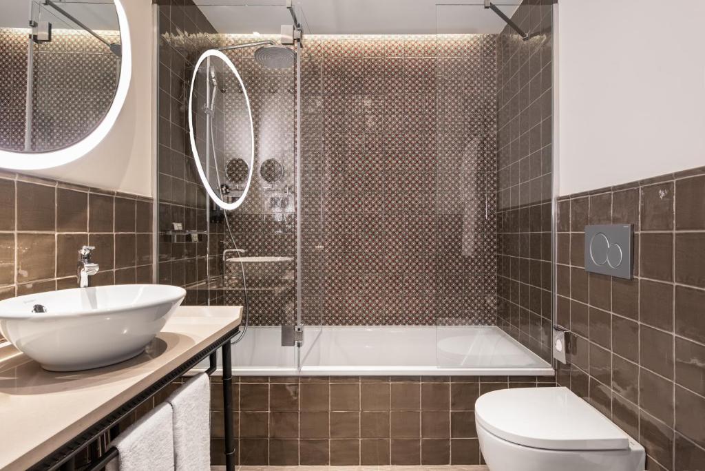 Koupelna v ubytování Áurea Toledo by Eurostars Hotel company