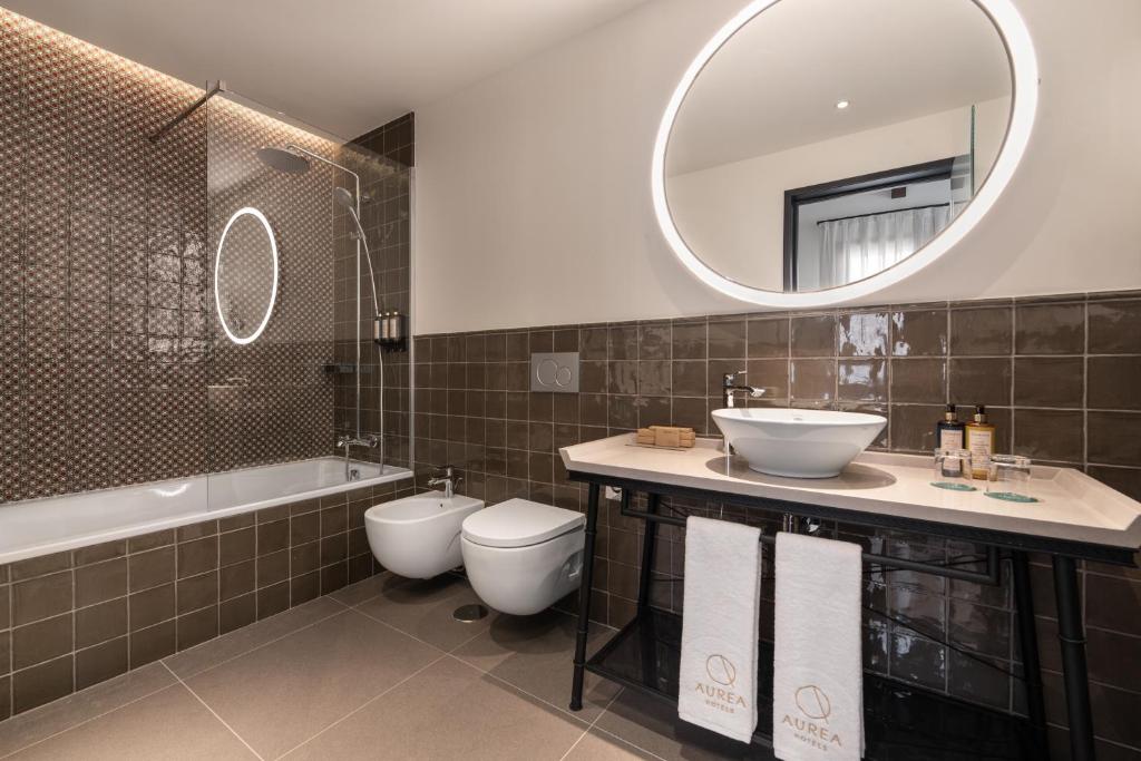 Koupelna v ubytování Áurea Toledo by Eurostars Hotel company