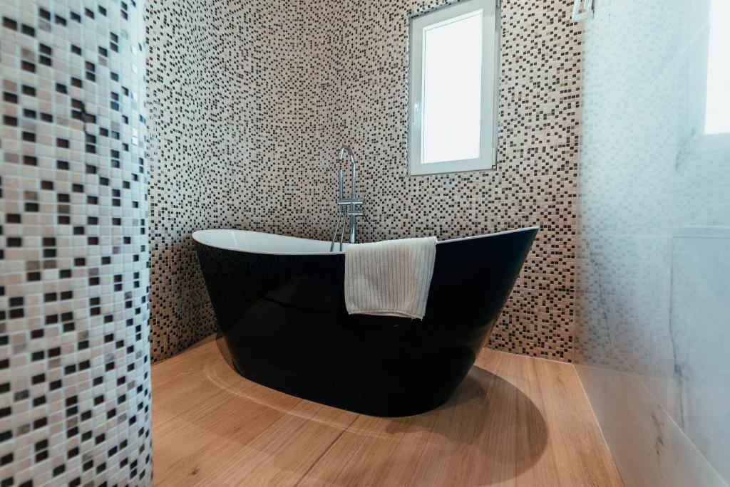 Biarritz Luxury Apartments的一间浴室