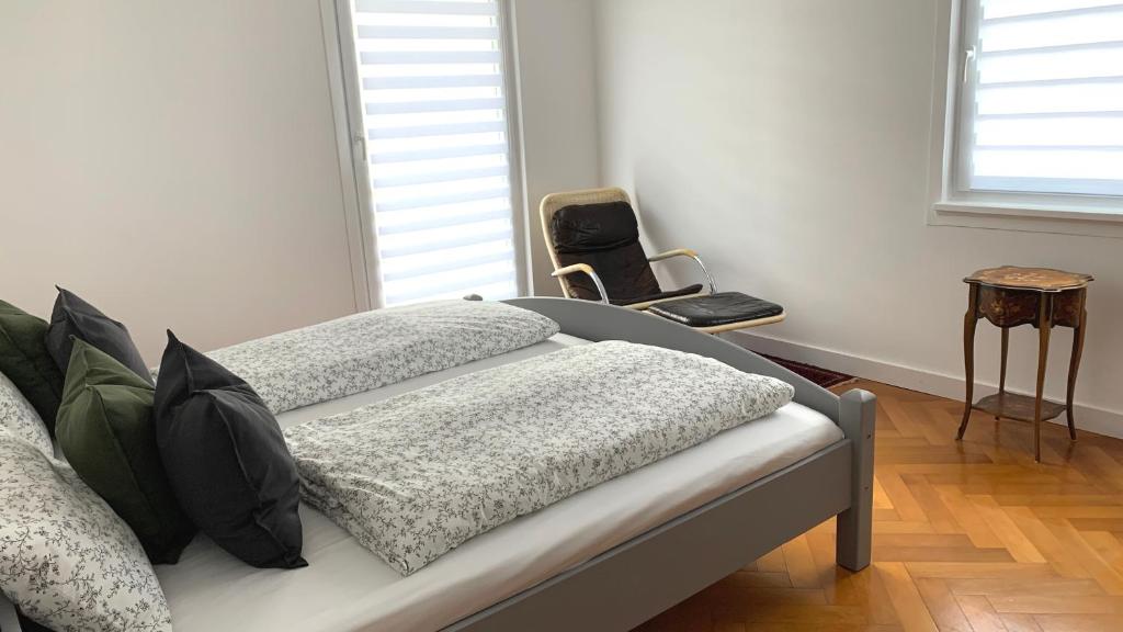Кровать или кровати в номере Sunny Freudenstadt