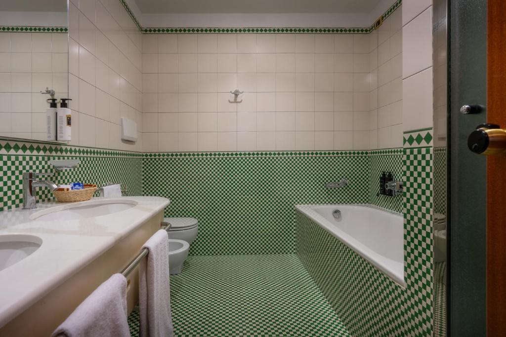 Hotel Crivi's - Resim 23