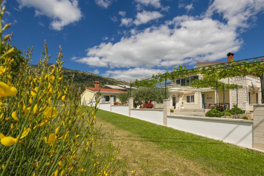 Zahrada ubytování Holiday Home Maslina