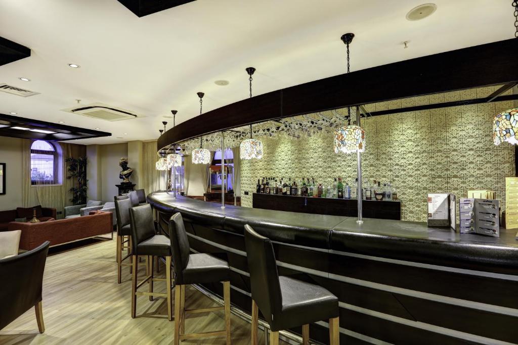 A restaurant or other place to eat at Suhan Cappadocia Hotel & Spa