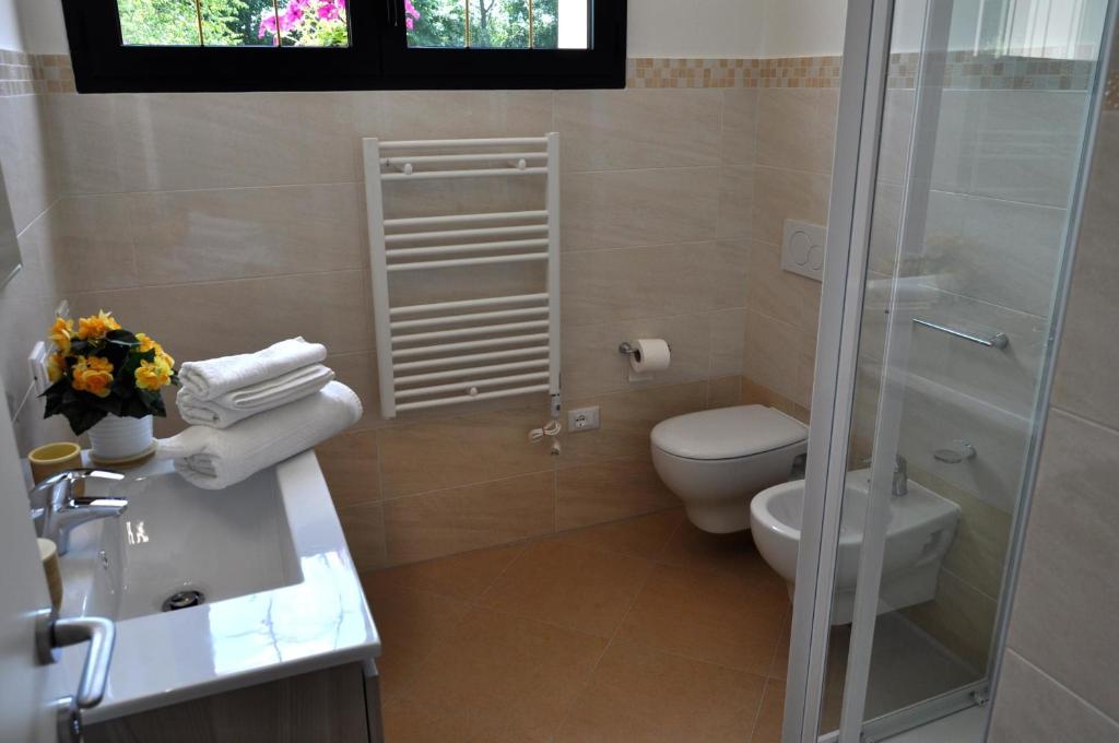 Koupelna v ubytování Casa Vacanza e per lavoro Tessyhouse