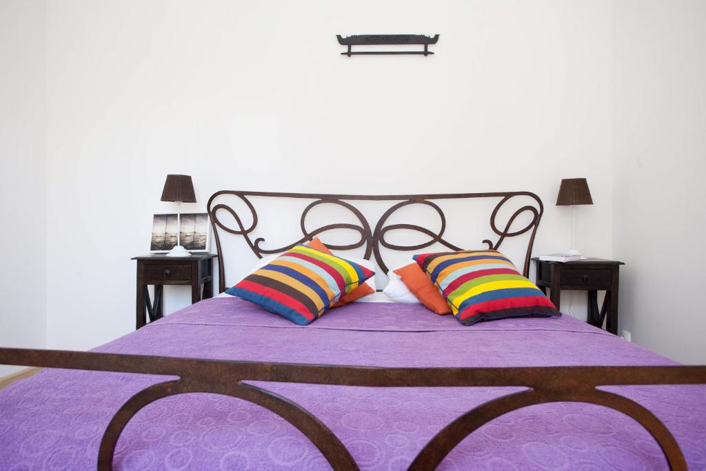 Stylish Theatre Apartments - 8