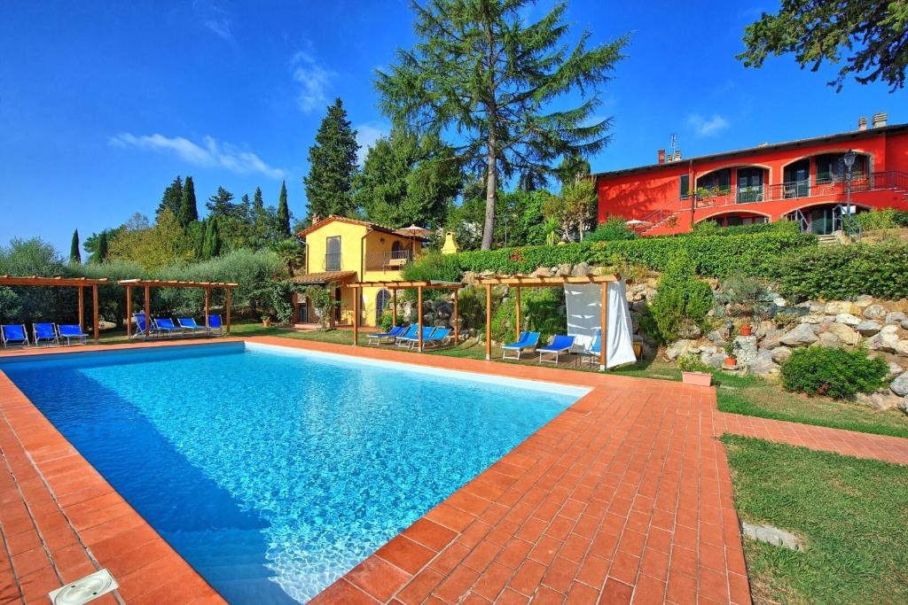 Bazén v ubytování Casa Rossa by PosarelliVillas nebo v jeho okolí