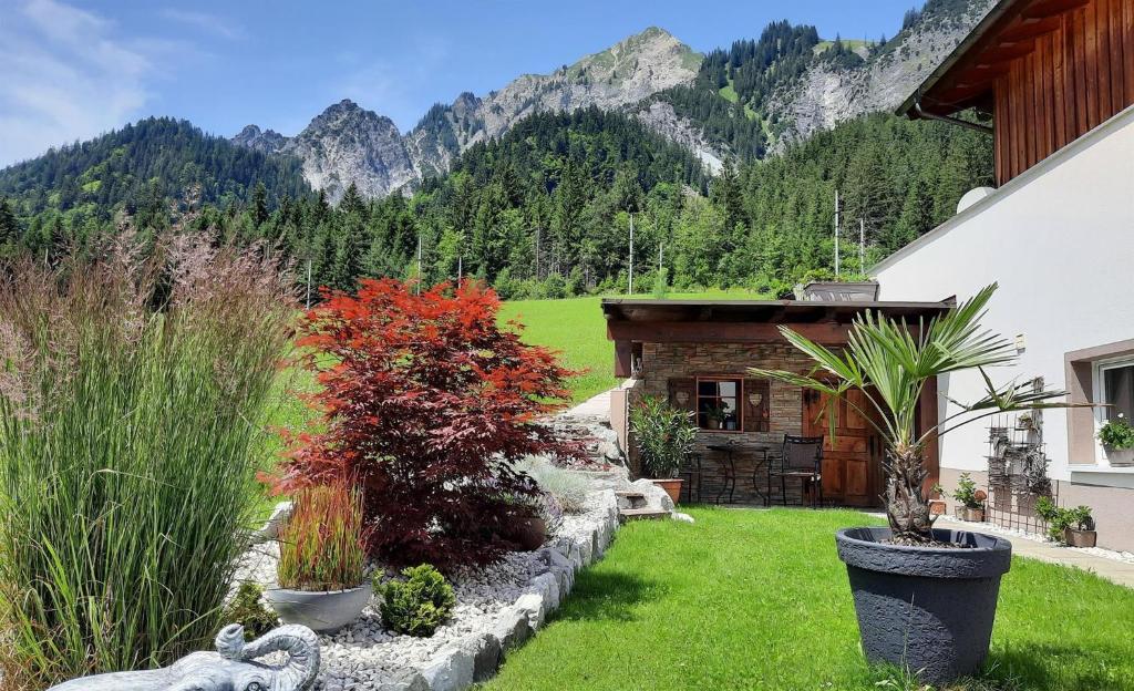 Nespecifikovaný výhled na hory nebo výhled na hory při pohledu z apartmánu