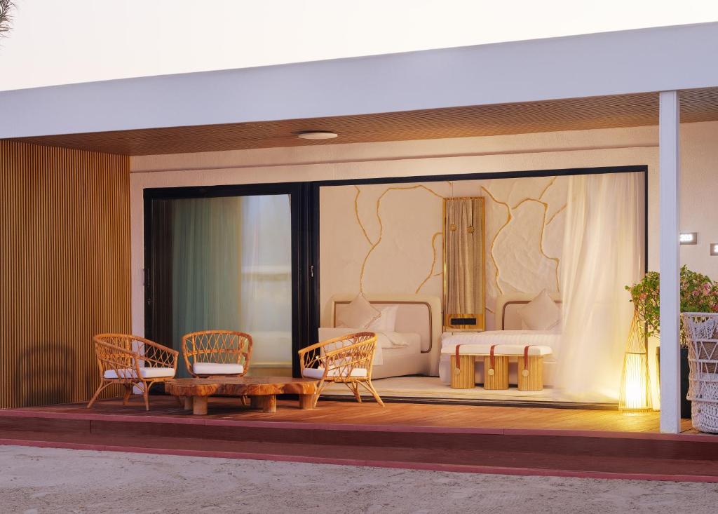 Posezení v ubytování Ramlah Resort Sealine Beach