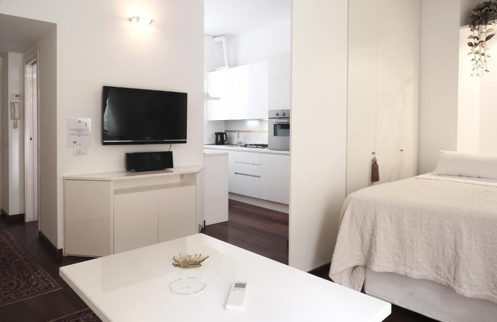 ComeCasa Flowery Terraced Apartment - 5