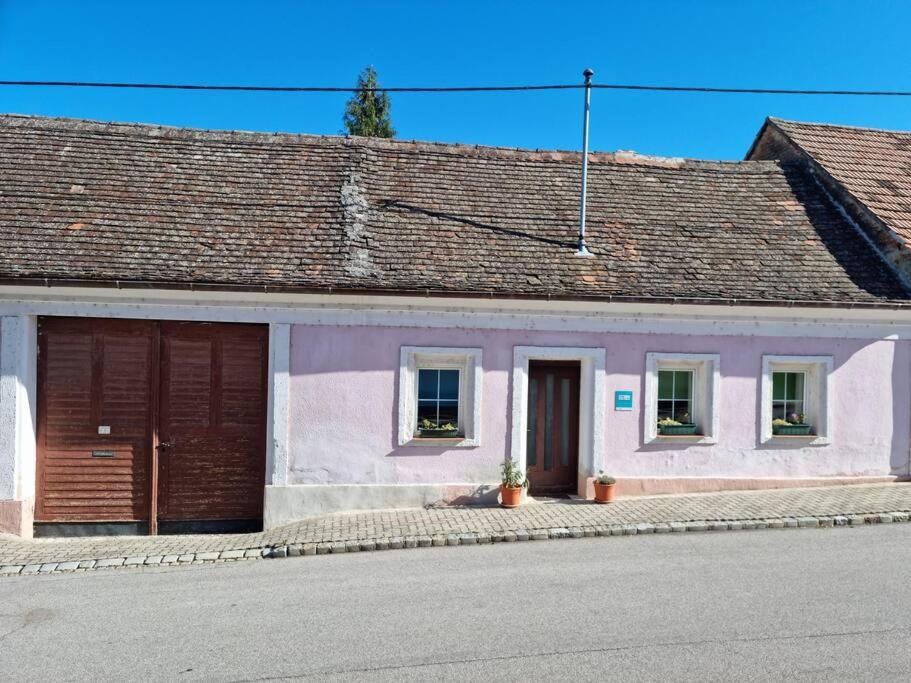 Budova, v ktorej sa dovolenkový dom nachádza