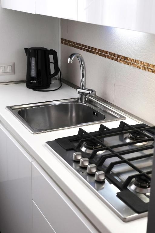 ComeCasa Flowery Terraced Apartment - 10