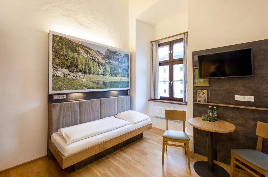 TV a/nebo společenská místnost v ubytování JUFA Hotel Spital am Pyhrn