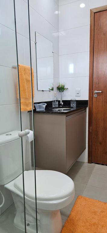 Koupelna v ubytování Cantinho do Atalaia à 650 metros da praia - Seu conforto fora de casa
