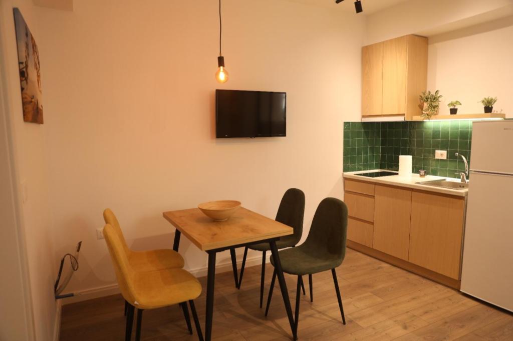 Mia's Apartaments in Pogradec - Image 4